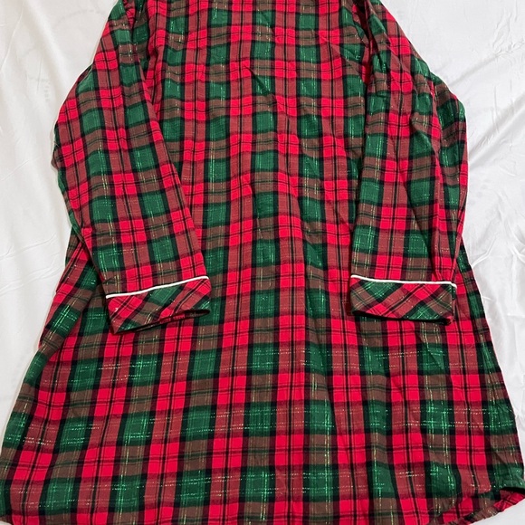 Walt Disney Parks Red and Green Plaid Minnie Mouse Nightgown Women’s Size L/XL - Picture 4 of 4